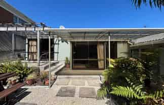 2/27 Marriott Road, Pakuranga