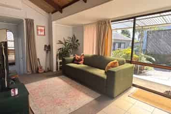 2/27 Marriott Road, Pakuranga