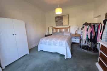 12 Halsey Street, Clinton