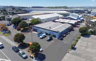 Road Front Warehouse & Office, Exclusive Yard 