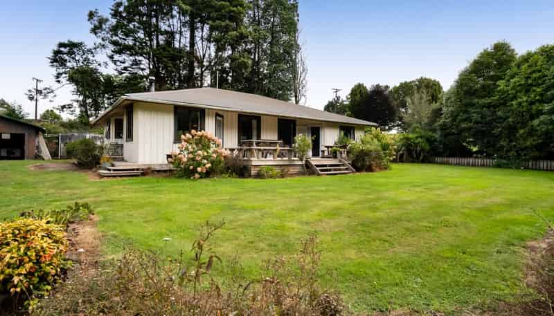 927 Mohakau Road, Kiore