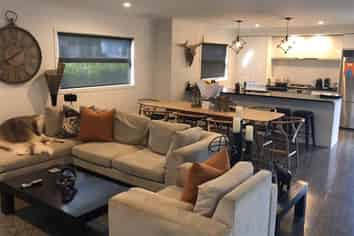 65 Featherstone Drive, Flagstaff