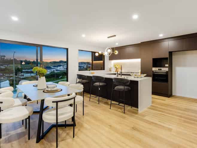 242D West Hoe Heights, Orewa