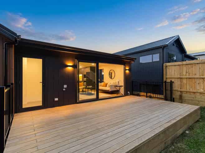 242D West Hoe Heights, Orewa