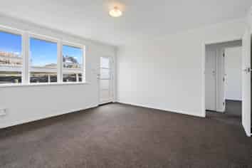 1/458 West Coast Road, Glen Eden