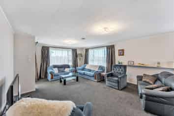 1/3 Rata Place, Glenwood