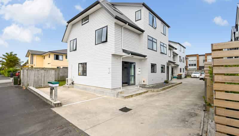 24A Hogan Street, Hamilton East