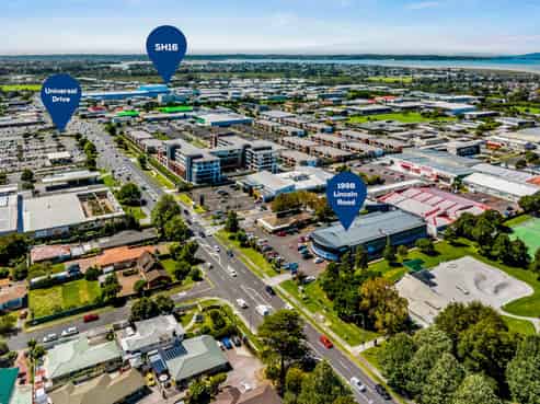 SPLIT RISK INVESTMENT ON LINCOLN ROAD
