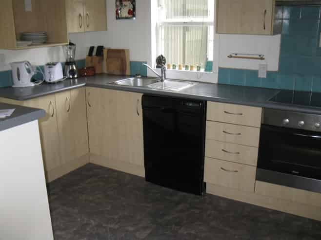 2/415 Sandringham Road, Sandringham