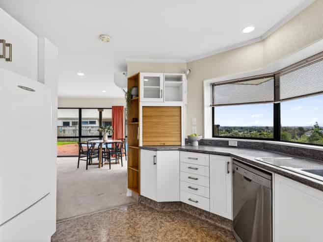 4 Woodford Heights, Havelock North