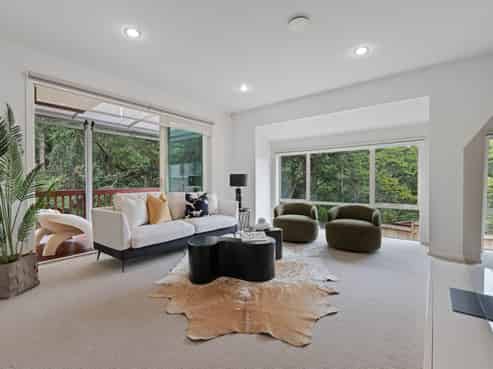 17 Lucca Crescent, Flat Bush