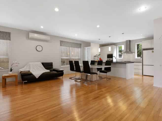 17 Lucca Crescent, Flat Bush