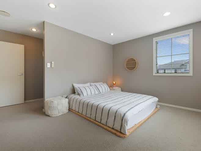 17 Lucca Crescent, Flat Bush