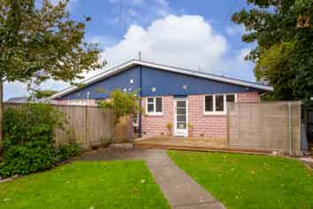 2/50 Bellvue Avenue, Papanui