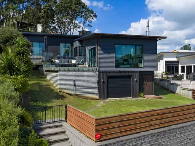 36 Robertson Street , Raglan