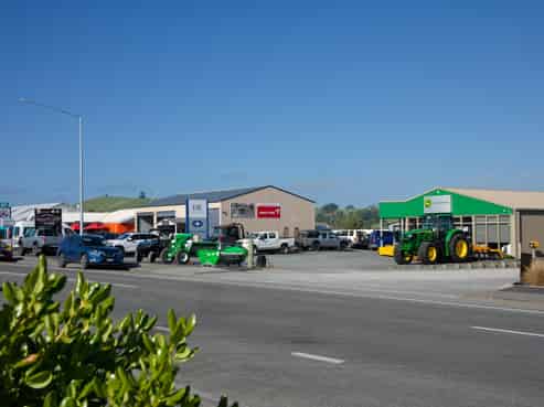 Tenanted SH1 Commercial Investments