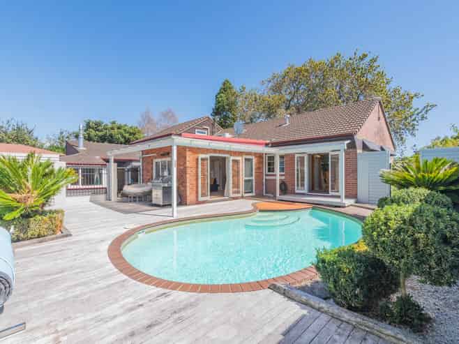 40 Youngs Road, Papakura