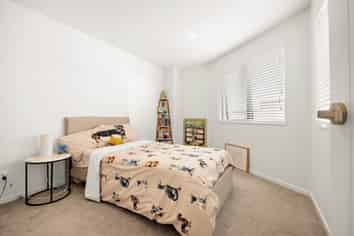 6E Taratoa Street, Point England