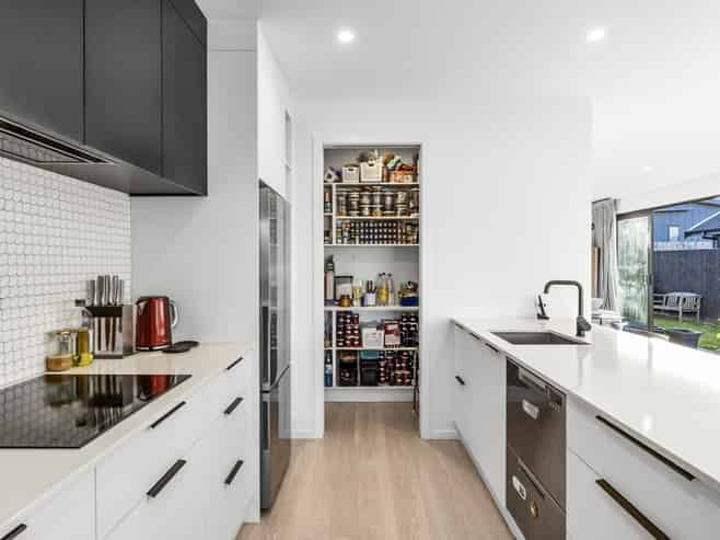 7 Tahi Street, Wanaka