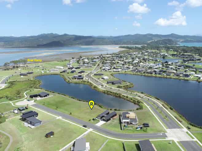 106 Takapu Close, Matarangi