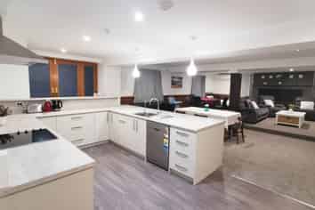 14b/2 Manor Place, Dunedin Central