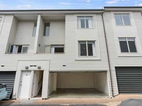 16/8 Rendall Place, Eden Terrace