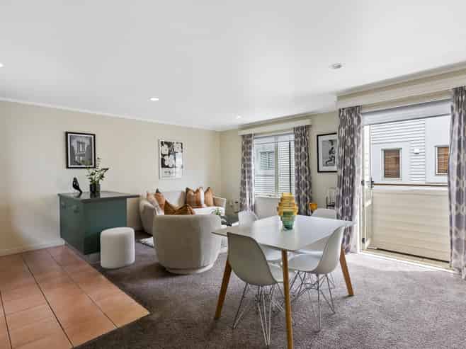 16/8 Rendall Place, Eden Terrace