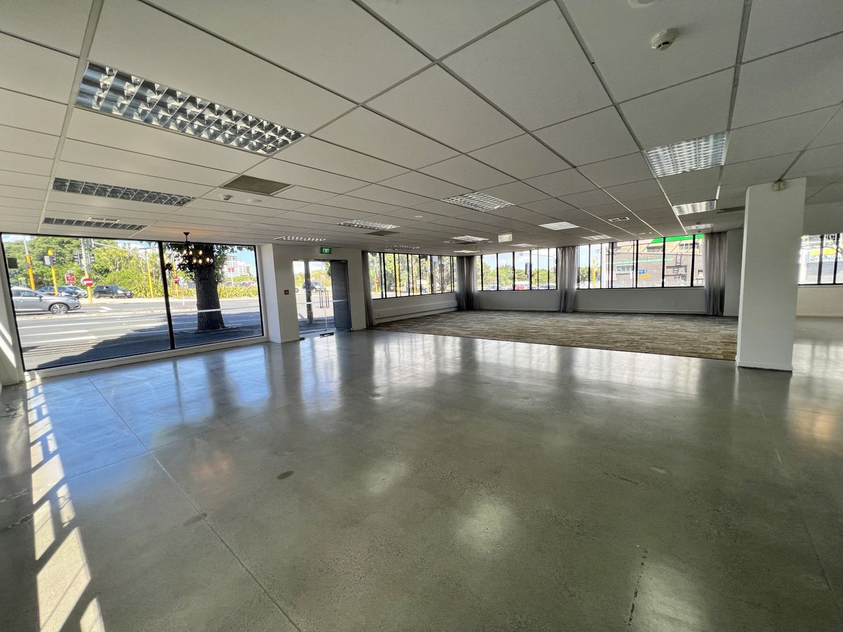 Standalone Corner Profile + 12 Carparks - Ansicht 5