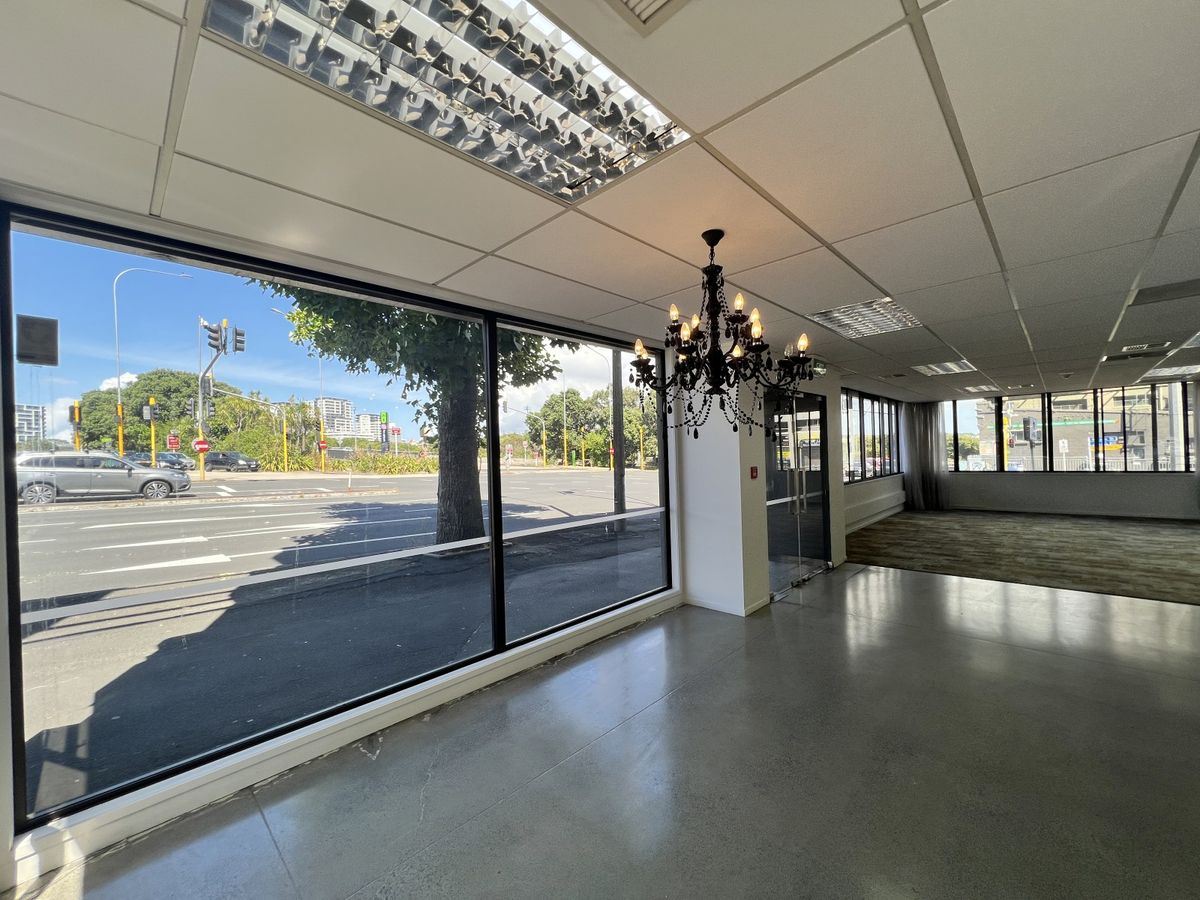 Standalone Corner Profile + 12 Carparks - Ansicht 4