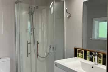 25B Rodrigo Rd, Kilbirnie