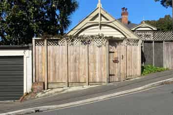 25B Rodrigo Rd, Kilbirnie