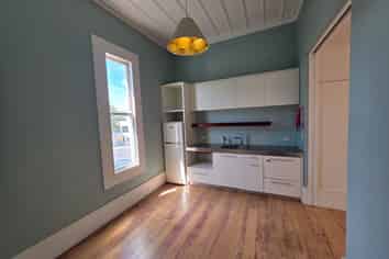 Motivated landlord – welcoming serious offers