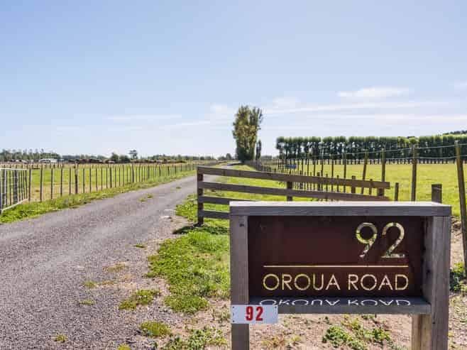 92a & 92b Oroua Road, Newbury