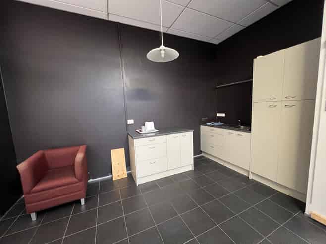 Mount Cook showroom/retail or ground floor office