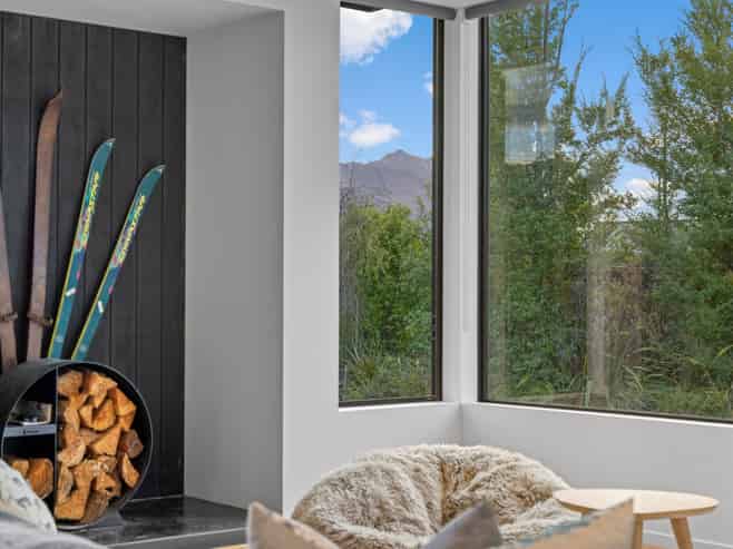 6 Stackbrae Avenue, Wanaka