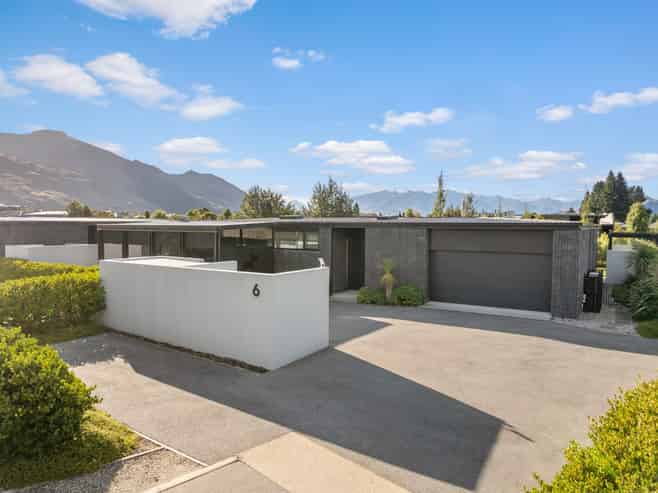6 Stackbrae Avenue, Wanaka