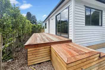 55a Cambridge Road, Riverhead