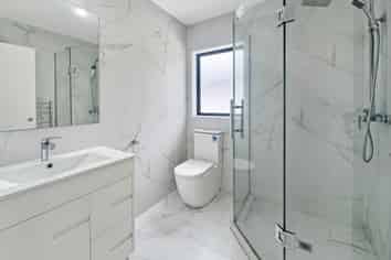 55a Cambridge Road, Riverhead