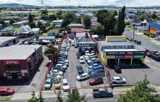 High-profile automotive yard/development site