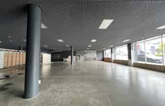 Great exposure! 675sqm of retail