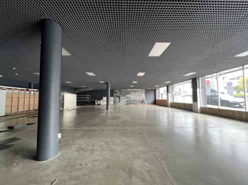 Great exposure! 675sqm of retail