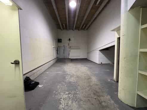 Great exposure! 675sqm of retail