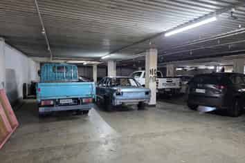 Ground floor Warehouse cost-effective