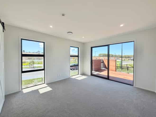 367 Te Taruna Drive, Milldale