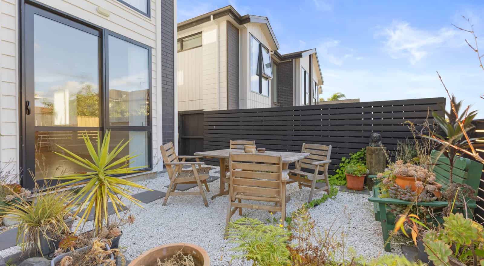 255B Hill Road, The Gardens, Manukau City - For Sale - realestate.co.nz