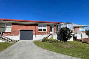 2/11 Winscombe Street, Belmont