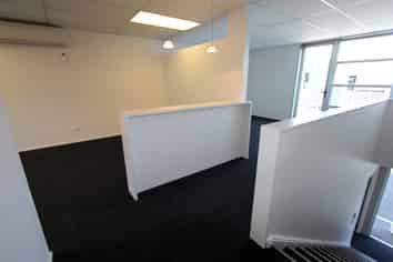 Well-Presented Split-Level Unit