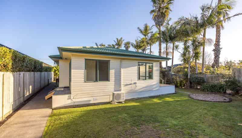 2 Francis Skinner Place, Orewa