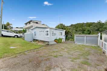 5 Rewa Road, Maraetai