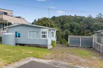 5 Rewa Road, Maraetai